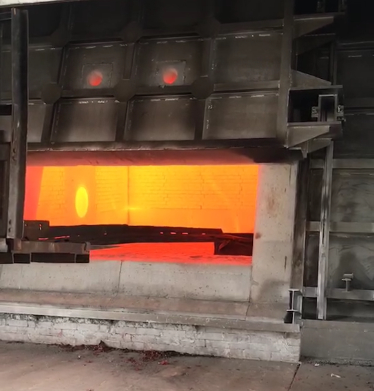 Recomendações de construção e cozimento do revestimento do forno de fusão de alumínio